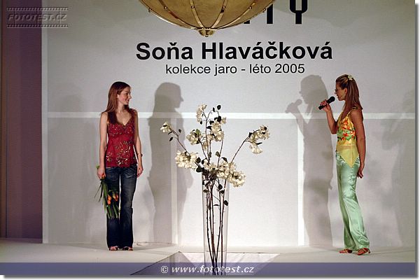 So�a Hlav��kov� (Tinity) & Pavla Charv�tov�