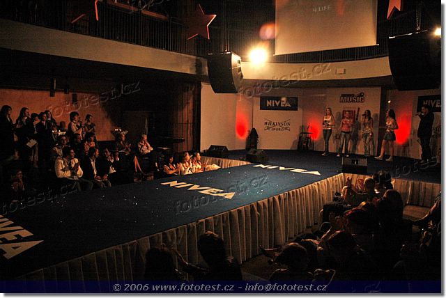 fin�le Girl! 2006