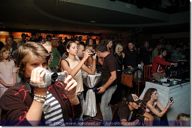 fin�le Girl! 2006